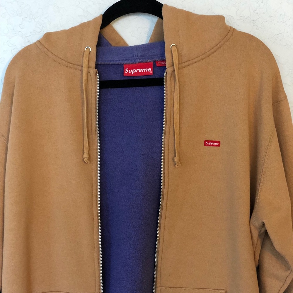 *SOLD* Supreme Hoodie - Picture 2 of 5